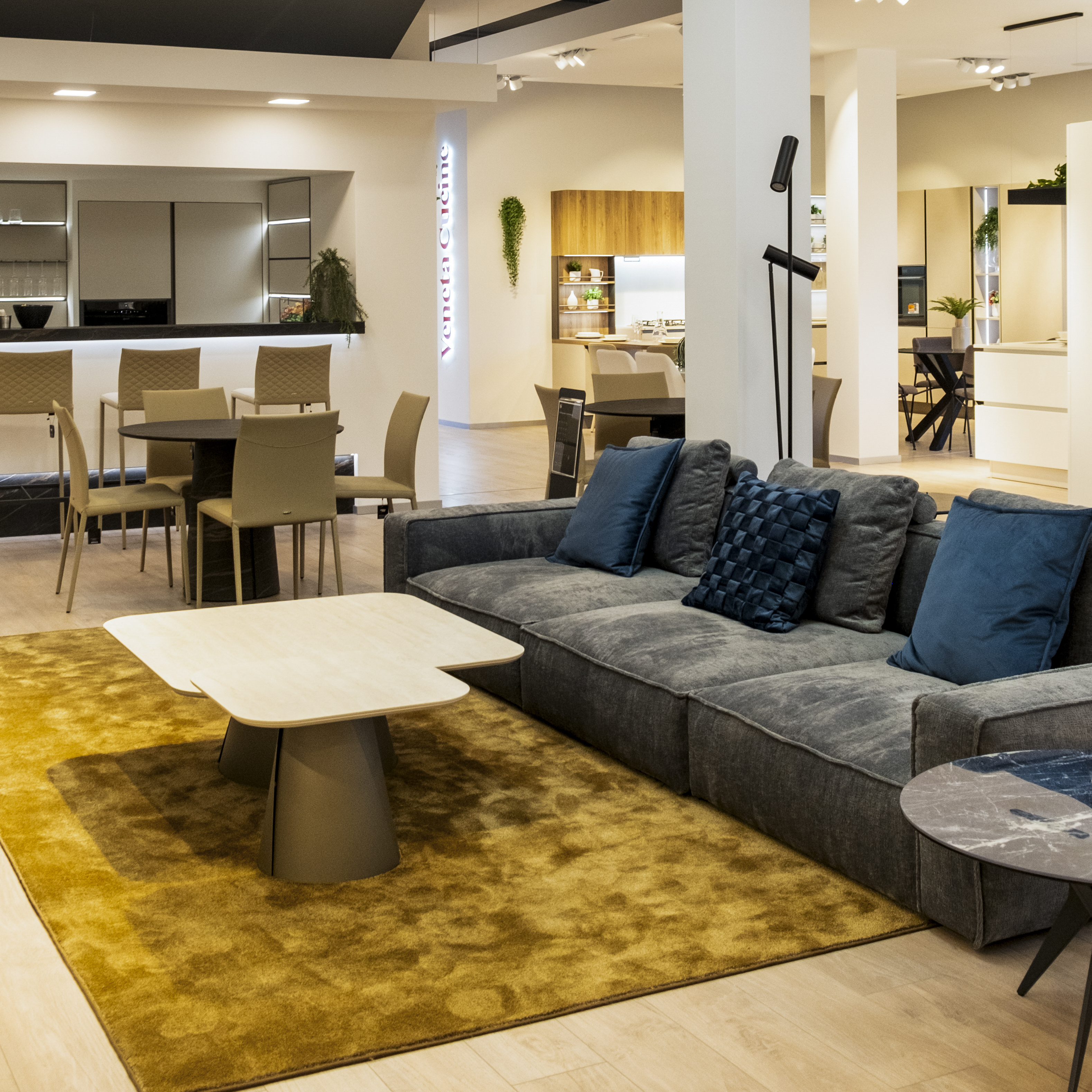 Showroom 28